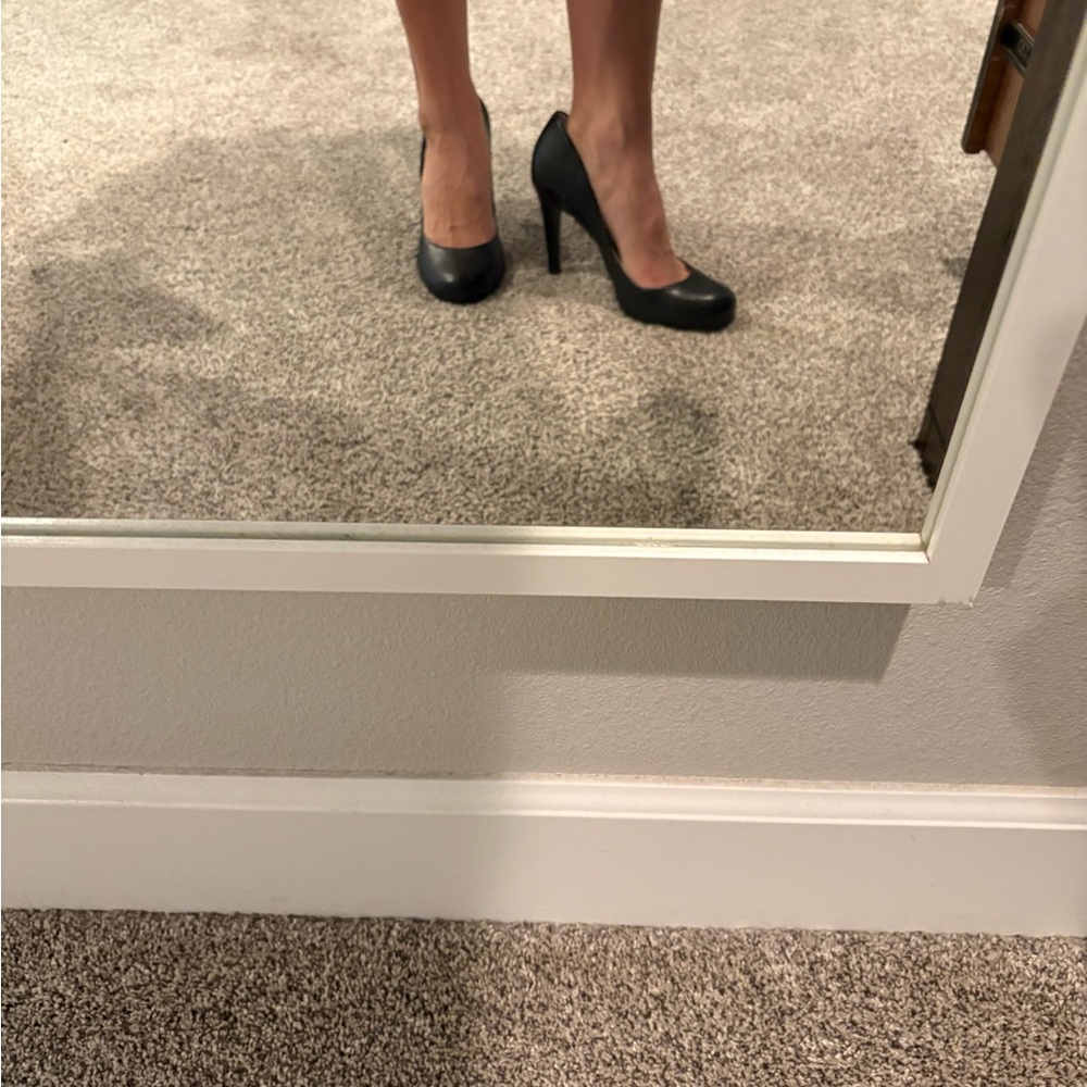 Jessica Simpson Classic Black Heels